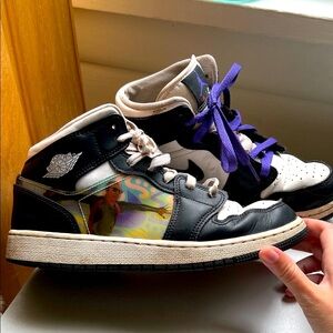 Nike Air Jordan Black White Purple Big Kids Sneakers size 6 Purple White Laces